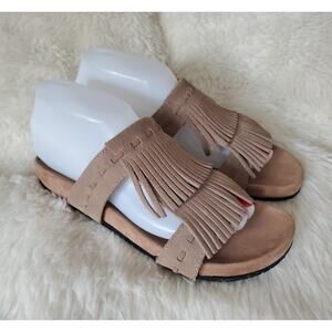 Minnetonka Slides Sandals Taupe Leather Low Heel Fringe Boho Slip On Women's 8